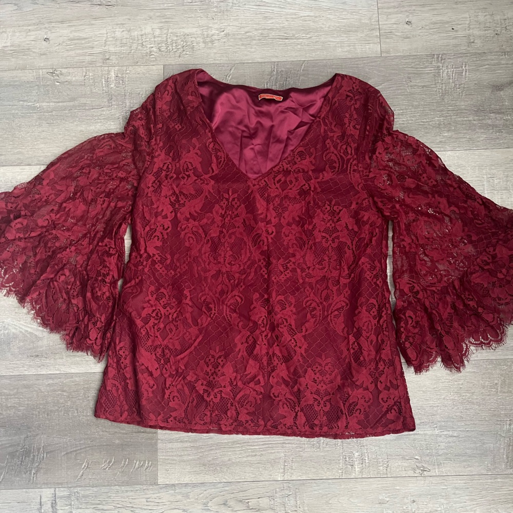 ModCloth belle sleeve top
